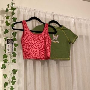 2 crop tees